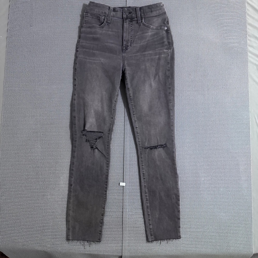 Madewell Curvy High-Rise Skinny Jeans Black Distressed Size 26